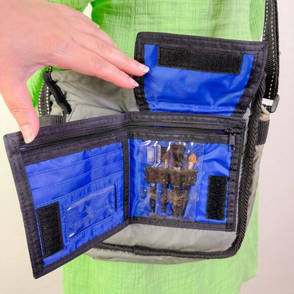 Mudd Messenger Sling Crossbody Bag Cosmetic Organizer Gray Black 90s Y2K Vintage - Picture 9 of 12